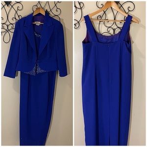 Women’s blue long used dress